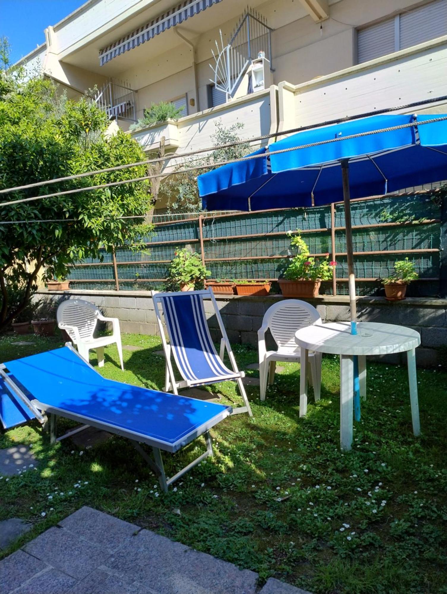 Bilocale Climatizzato A 850M Dalla Spiaggia Casa Katia Marina di Massa Exteriör bild